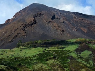 STROMBOLI fotografie di Giulio Azzarello ©2020. STROMBOLI fotografie di Giulio Azzarello ©2020.