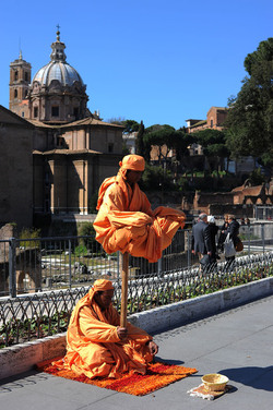 ROMA. Fotografie di Giulio Azzarello ©2014. ROMA. Fotografie di Giulio Azzarello ©2014.