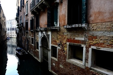 VENEZIA fotografie di Giulio Azzarello ©2022.