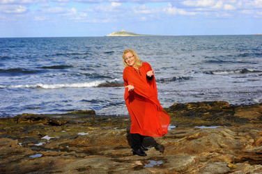 SARA FAVARO attrice e scrittrice italiana. Fotografie di Giulio Azzarello &copy;2015 2016.