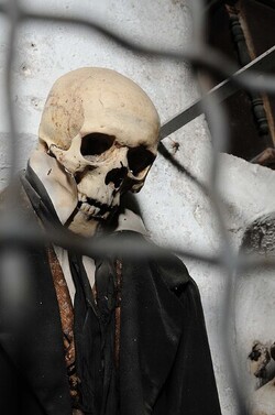 LE CATACOMBE dei cappuccini a Palermo in Sicilia. Fotografie di Giulio Azzarello &copy;2014.