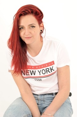 LUCREZIA artista modella attrice. Fotografie di Giulio Azzarello &copy;2018.