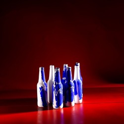 BOTTIGLIE. Fotografia di Giulio Azzarello ©2023. BOTTIGLIE. Fotografia di Giulio Azzarello ©2023.