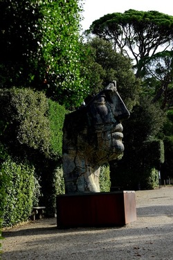 IGOR MITORAJ Giardino di Boboli. Fotografie di Giulio Azzarello &copy;2022.