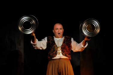 MARCO RENZI e il suo teatro. Fotografie di Giulio Azzarello ©2014.