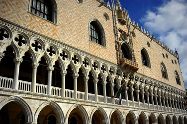 PIAZZA SAN MARCO A VENEZIA fotografie di Giulio Azzarello &copy;2016.