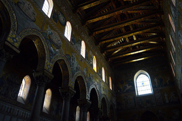 MONREALE in Sicilia con il suo Duomo e il Chiostro panoramiche e particolari. Fotografie di Giulio Azzarello &copy;2014.