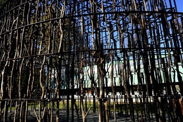 VENEZIA installazione lignea Giardini della Biennale di Arch. Cont. Fotografie di Giulio Azzarello &copy;2022.