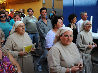 PROCESSIONE RELIGIOSA DEL MARE a Linosa. Fotografie di Giulio Azzarello ©2014. PROCESSIONE RELIGIOSA DEL MARE a Linosa. Fotografie di Giulio Azzarello ©2014.