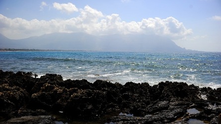 PAESAGGIO SICILIANO di MARE. Fotografia di Giulio Azzarello &copy;2018.