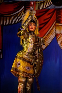 OPERA dei PUPI di Mimmo e Giacomo Cuticchio. Fotografia di Giulio Azzarello ©2020. OPERA dei PUPI di Mimmo e Giacomo Cuticchio. Fotografia di Giulio Azzarello ©2020.