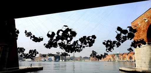 BIENNALE DI VENEZIA Arti Contemporanee Arsenale. Fotografie di Giulio Azzarello &copy;2020.