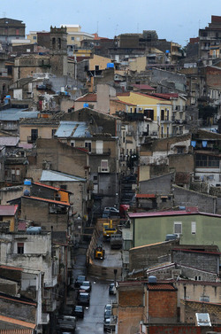 FAVARA in provincia di Agrigento. Fotografie di Giulio Azzarello 2014.