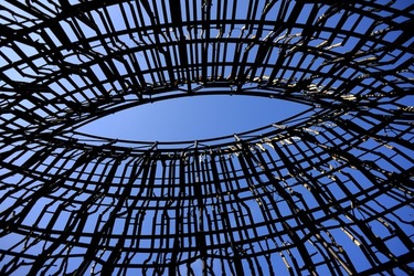 VENEZIA installazione lignea Giardini della Biennale di Arch. Cont. Fotografie di Giulio Azzarello &copy;2022.