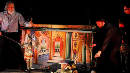 OPERA DEI PUPI di Mimmo Cuticchio in uno spettacolo natalizio a Palermo. Fotografie di Giulio Azzarello ©2014. OPERA DEI PUPI di Mimmo Cuticchio in uno spettacolo natalizio a Palermo. Fotografie di Giulio Azzarello ©2014.