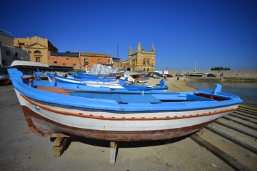BARCHE da PESCA fotografie di Giulio Azzarello &copy;2019.