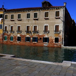 VENEZIA fotografie di Giulio Azzarello &copy;2022.