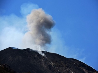 STROMBOLI fotografie di Giulio Azzarello ©2020. STROMBOLI fotografie di Giulio Azzarello ©2020.
