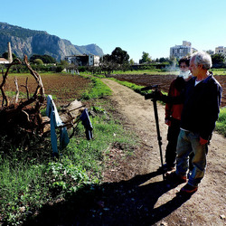 MISSIONE un documentario di P.Scimeca. Fotografie di Giulio Azzarello ©2015 2016. MISSIONE un documentario di P.Scimeca. Fotografie di Giulio Azzarello ©2015 2016.