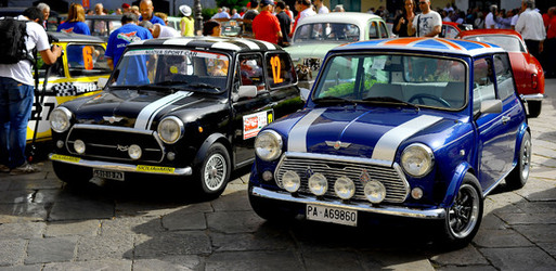 RADUNO di auto classiche MiniCooper. Fotografie di Giulio Azzarello &copy;2016.