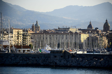 IL GOLFO E IL PORTO DI PALERMO. Fotografie di Giulio Azzarello &copy;2015 2016.