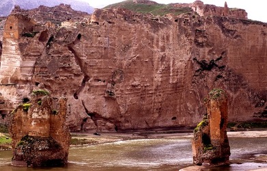 HASANKEYF Kurdistan turco. Fotografie di Giulio Azzarello ©2001 2022. HASANKEYF Kurdistan turco. Fotografie di Giulio Azzarello ©2001 2022.