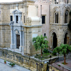 PALERMO particolari del centro storico. Fotografie di Giulio Azzarello &copy;2016.