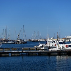 PALERMO. Fotografie di Giulio Azzarello ©2022. PALERMO. Fotografie di Giulio Azzarello ©2022.