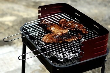 CARNE RUSTICA fotografie di Giulio Azzarello ©2019. CARNE RUSTICA fotografie di Giulio Azzarello ©2019.