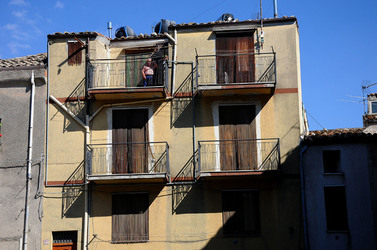 POLIZZI GENEROSA in Sicilia. Fotografie di Giulio Azzarello ©2014. POLIZZI GENEROSA in Sicilia. Fotografie di Giulio Azzarello ©2014.