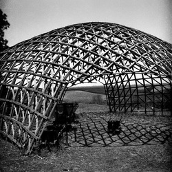 STRUTTURA fotografie di Giulio Azzarello &copy;2021.