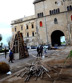 LA VAMPA DI SAN GIUSEPPE a Palermo. Fotografie di Giulio Azzarello ©2018. LA VAMPA DI SAN GIUSEPPE a Palermo. Fotografie di Giulio Azzarello ©2018.