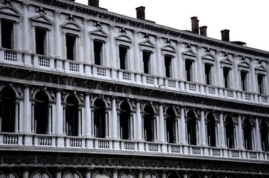 VENEZIA fotografie di Giulio Azzarello &copy;2022.