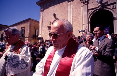 PROCESSIONE RELIGIOSA fotografie di Giulio Azzarello &copy;2022.