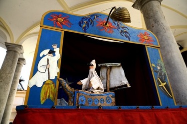 BRUNO LEONE Pulcinella. Fotografie di Giulio Azzarello ©2020. BRUNO LEONE Pulcinella. Fotografie di Giulio Azzarello ©2020.