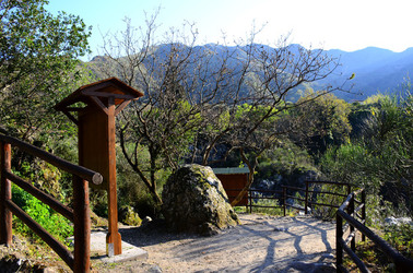GOLE DELL ALCANTARA in Sicilia. Fotografie di Giulio Azzarello &copy;2016.