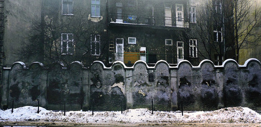 AUSCHWITZ BIRKENAU la memoria e la storia. Fotografie di Giulio Azzarello ©2016. AUSCHWITZ BIRKENAU la memoria e la storia. Fotografie di Giulio Azzarello ©2016.