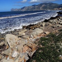 COSTA SICILIANA. Fotografie di Giulio Azzarello &copy;2022.