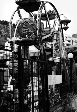 BIANCO NERO. Fotografie di Giulio Azzarello ©2021. BIANCO NERO. Fotografie di Giulio Azzarello ©2021.