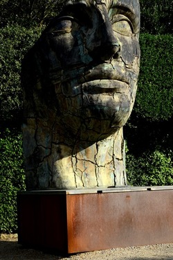 IGOR MITORAJ Giardino di Boboli. Fotografie di Giulio Azzarello &copy;2022.