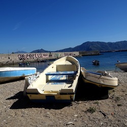 BARCHE. Fotografie di Giulio Azzarello &copy;2022.