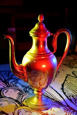 STILL LIFE ASSURDI. Fotografie di Giulio Azzarello &copy;2021.