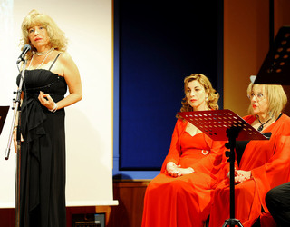 SPETTACOLO di Sara Favar&ograve; e della sua compagnia. Fotografie di Giulio Azzarello &copy;2015 2016.