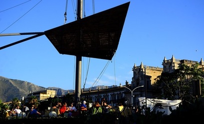 LA COSTA e il PORTO di PALERMO fotografie di Giulio Azzarello &copy;2018.