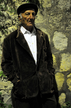 ANZIANI fotografie di Giulio Azzarello &copy;2014.