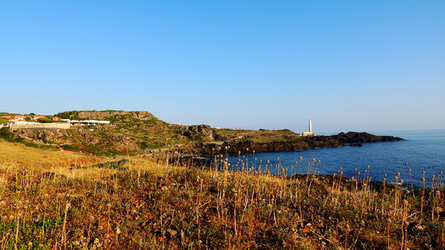 ISOLA DI USTICA la costa. Fotografie di Giulio Azzarello &copy;2016.