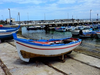 MONDELLO fotografie di Giulio Azzarello &copy;2020.