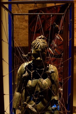 VENEZIA installazione nigeriana inizio Arsenale. Biennale Arch. Cont.. Fotografie di Giulio Azzarello &copy;2022.