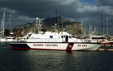 MARE Mondello e Palermo febbraio 2022. Fotografie di Giulio Azzarello &copy;2022.