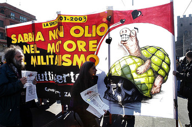MANIFESTAZIONE per la PACE. Fotografie di Giulio Azzarello ©2014. MANIFESTAZIONE per la PACE. Fotografie di Giulio Azzarello ©2014.
